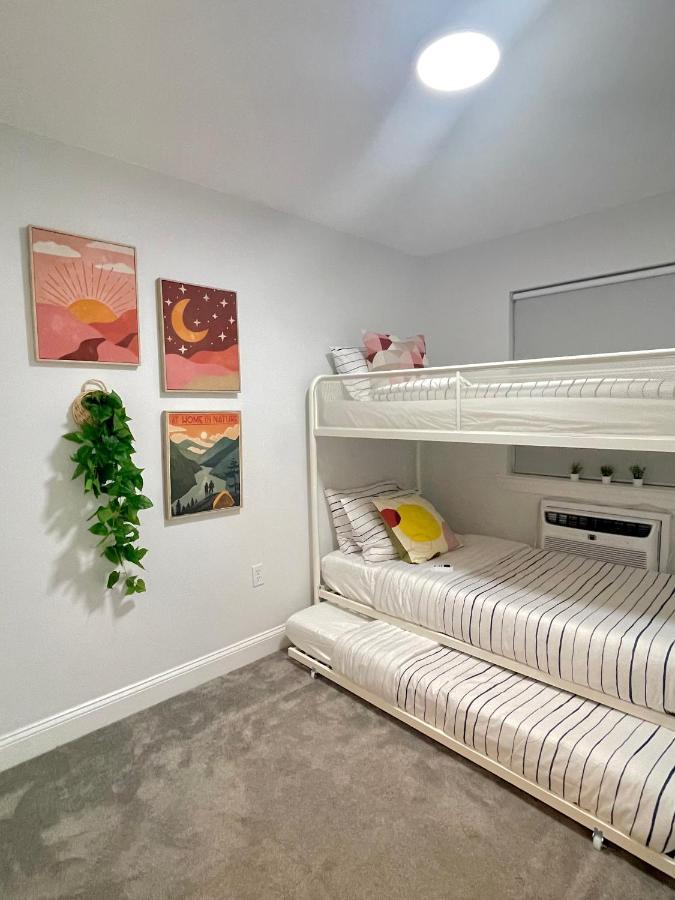 Modern Apartment With Parking & Quick Ride To Manhattan New York Eksteriør bilde